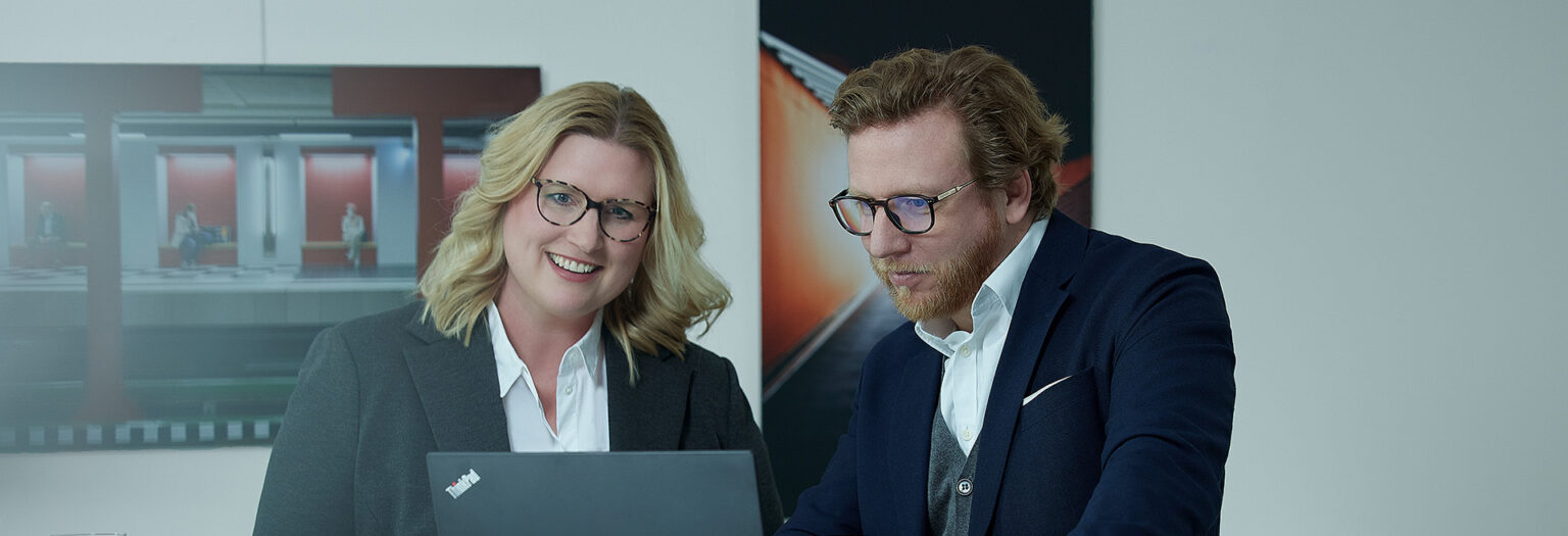 Bild mit Annika Dylong und Kai Nelson Dreisigacker, Geschäftsführende der REAX Advisory