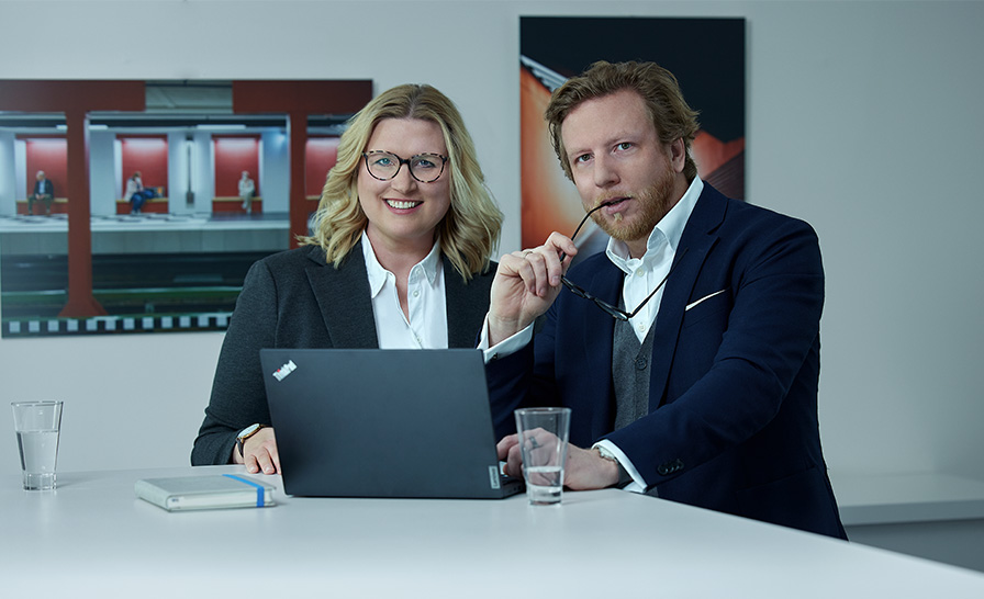 Bild mit Annika Dylong und Kai Nelson Dreisigacker, Geschäftsführende der REAX Advisory